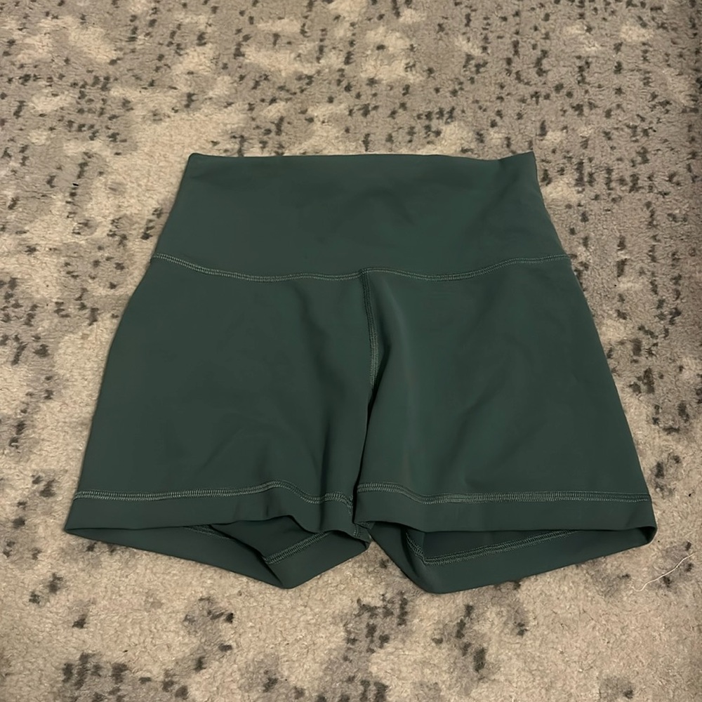 Lululemon green spandex shorts size 6